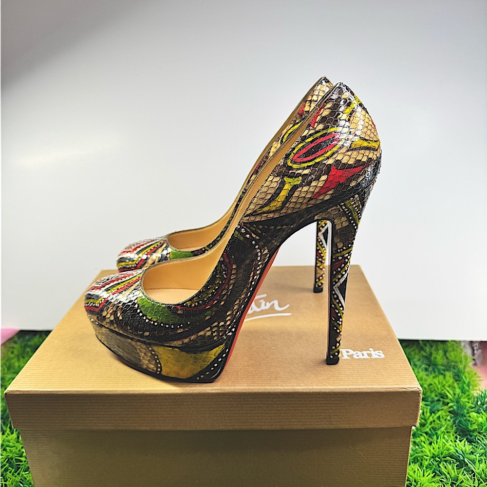 RARE Authentic Christian Louboutin Python Bianca Masai 140  Size 40 Multicolor